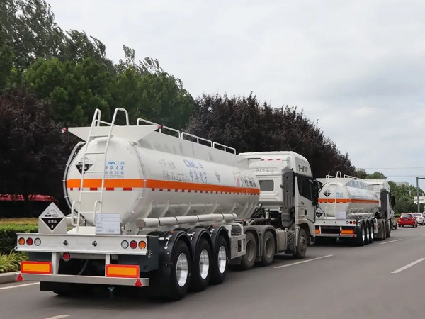 貴州新客戶一次性下單10臺車，凌宇液罐在業(yè)內(nèi)是真香……
